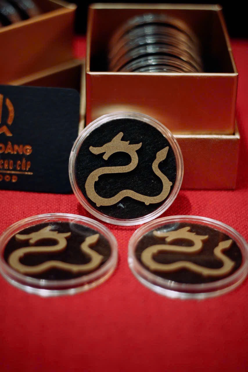 Trầm hương xông đốt